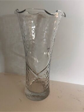 Vintage Anchor Hocking Dimpled Glass Vase With Ruffled Edge & Heart